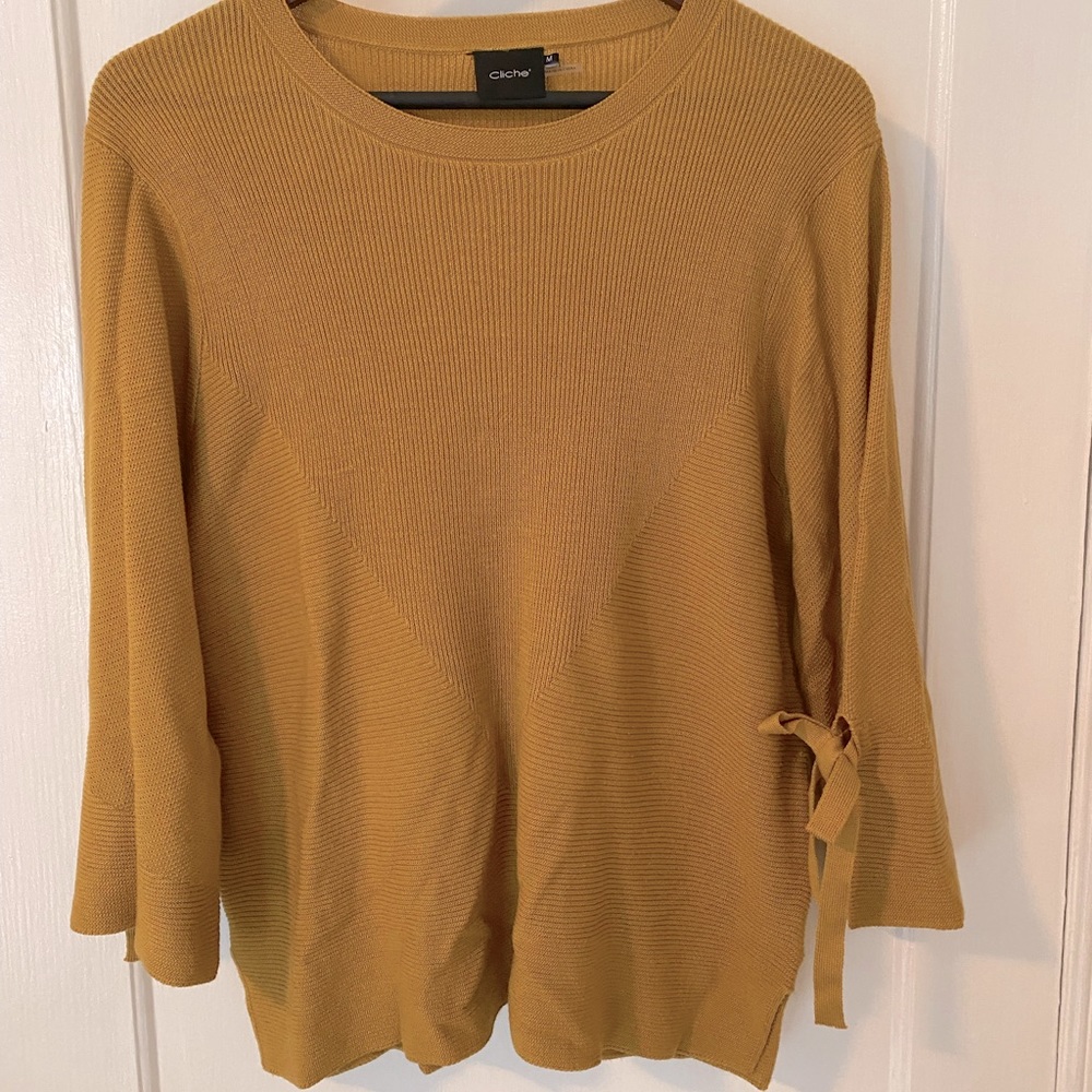 NWOT mustard fall sweater
